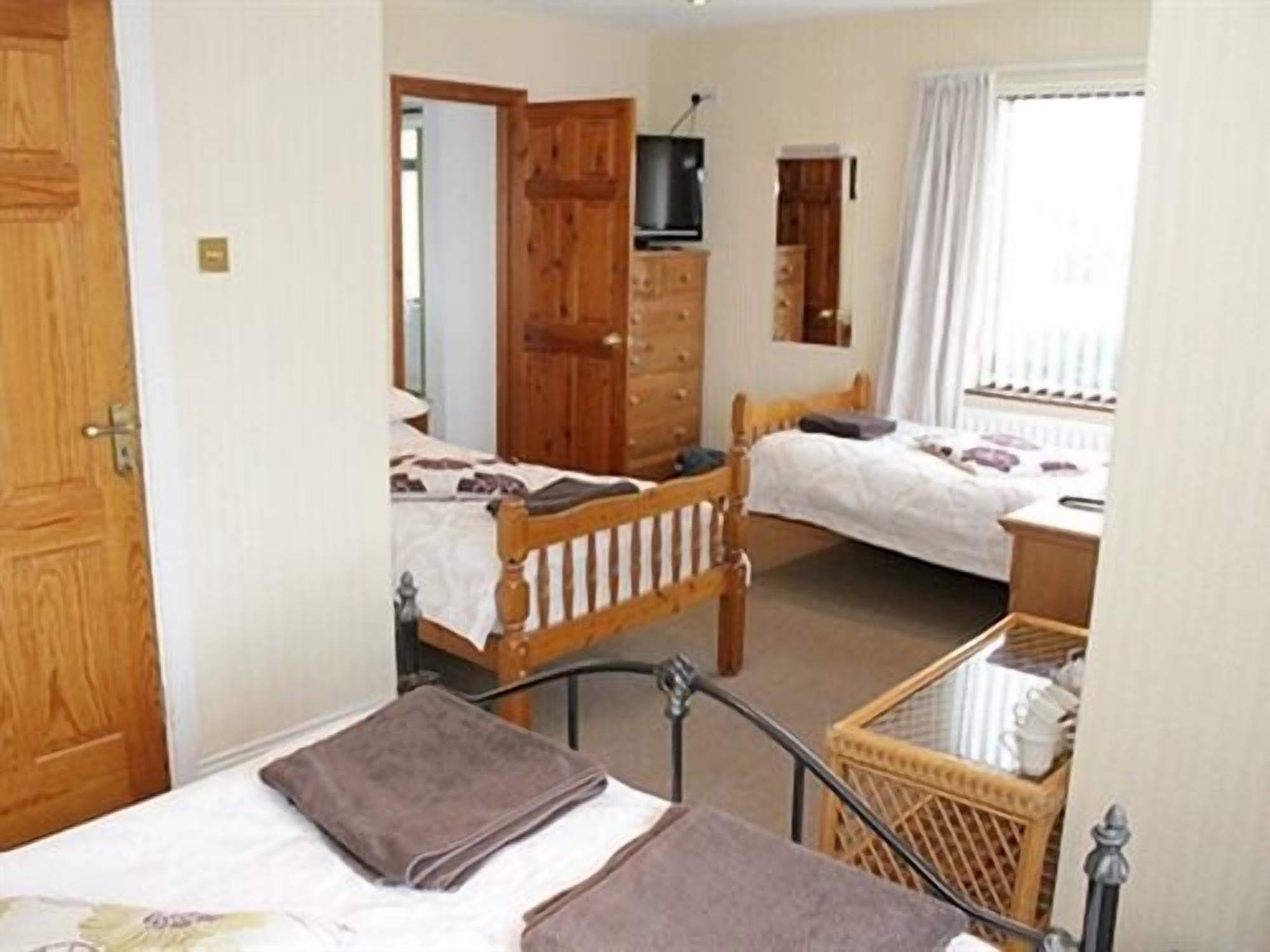 Brae-Mar B&B Portrush Exterior photo